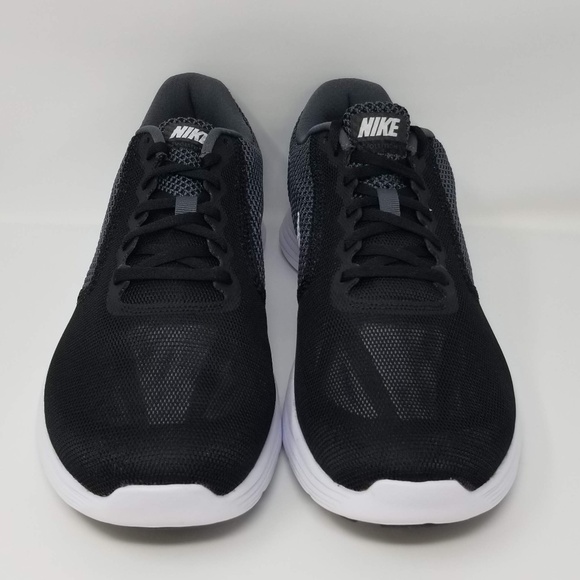nike revolution 3 4e